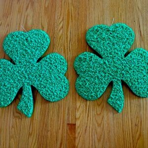 Vintage Kage Co. plastic popcorn Shamrock